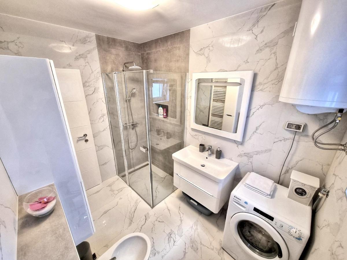 Apartment Ivis วิงกุรัน ภายนอก รูปภาพ