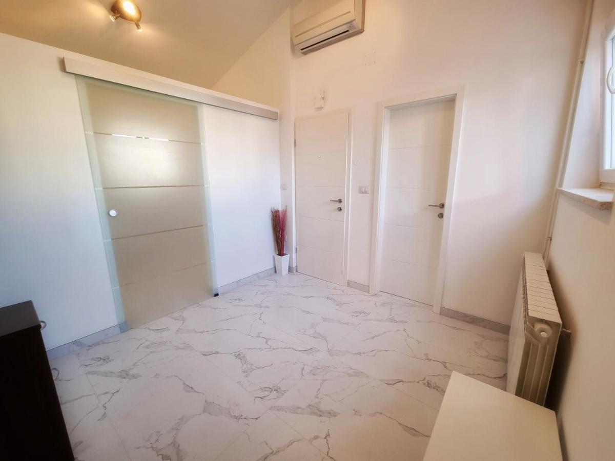 Apartment Ivis วิงกุรัน ภายนอก รูปภาพ